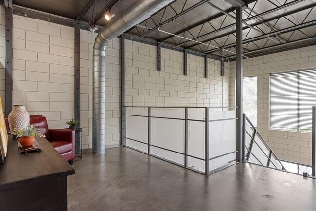 Building Photo - 4801 S Congress Ave
