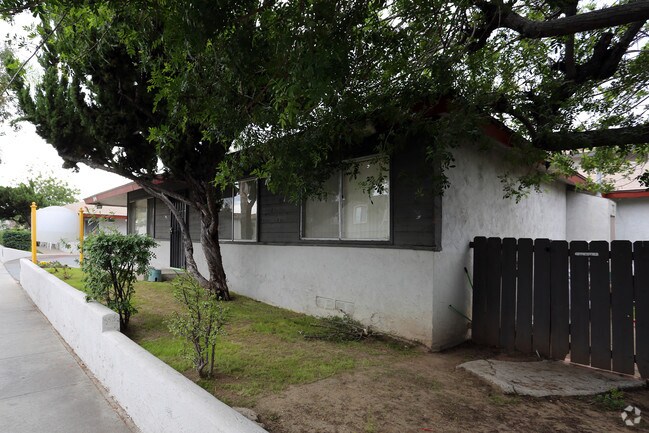 Building Photo - Terre at Wells