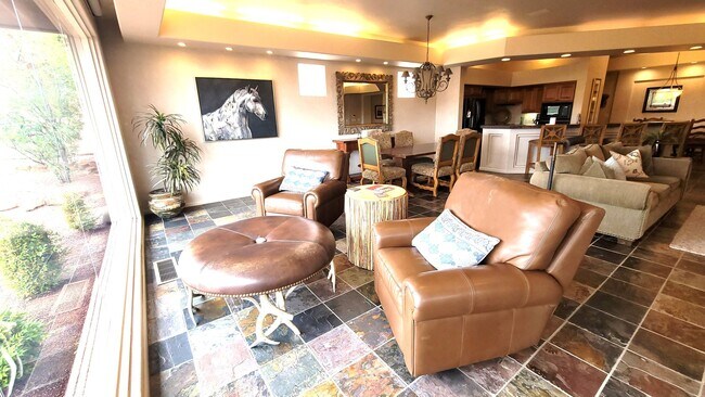 Building Photo - Paiute Springs at Entrada on Golf Course & FURNISHED!! 6-8 month lease available!
