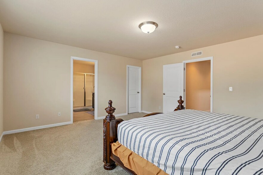 Building Photo - 7484 NW 163rd Ter