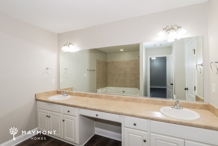 Building Photo - 3439 Grove Landing Cir