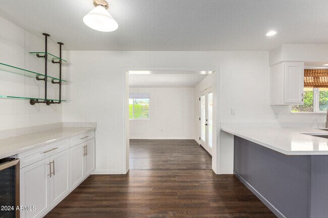 Building Photo - 3528 E Cortez St