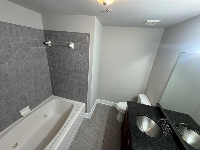 Building Photo - 216 Semel Dr