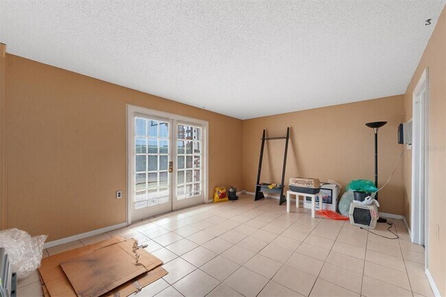 Building Photo - 745 Pinellas Bayway S
