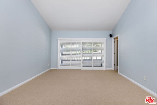 Building Photo - 17207 Palisades Cir
