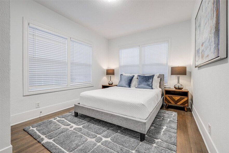 Building Photo - 605 Bomar St