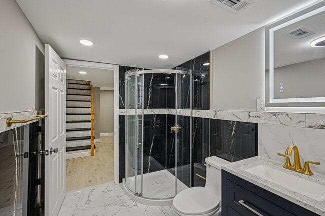 Building Photo - 2229 N Hancock St