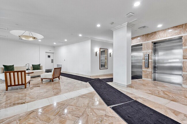 Building Photo - 3400 S Ocean Blvd