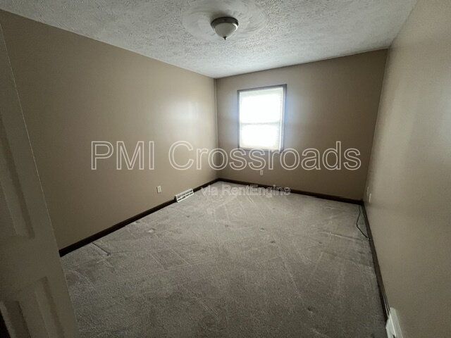 Building Photo - 6752 Bristlewood Dr