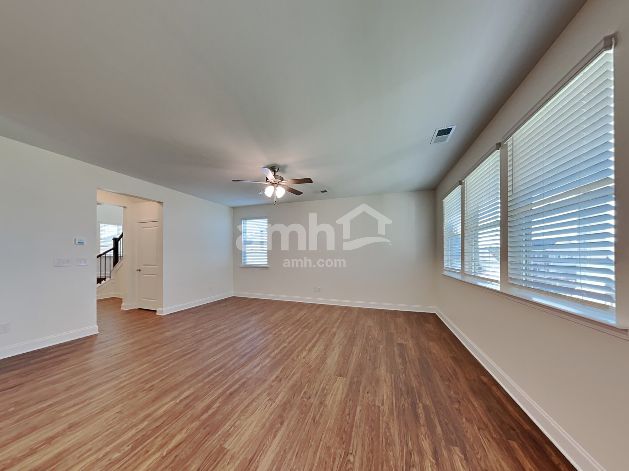 Building Photo - 112 Twin River Dr