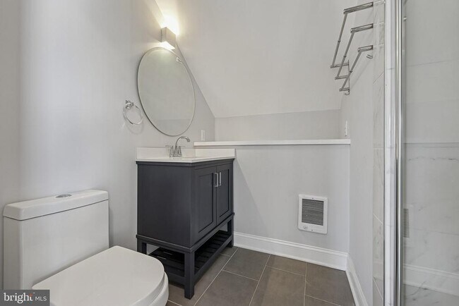 Building Photo - 92 Leigh Ave