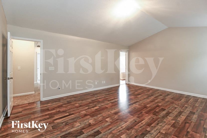 Building Photo - 4707 Shady Oak Dr