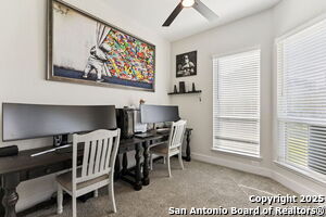 Building Photo - 462 Vamanos