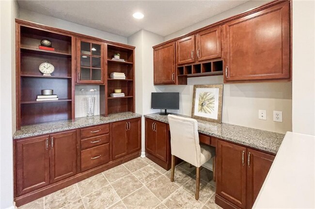 Building Photo - 12729 Vanderhorst St