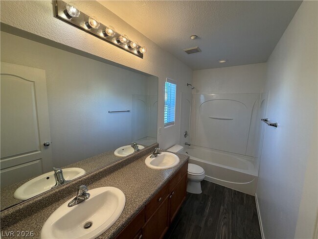 Building Photo - 9033 Attractive Ct