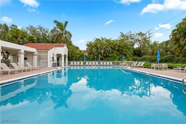 Building Photo - 565 Beachwalk Cir