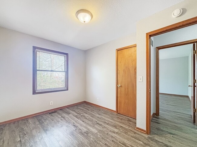 Building Photo - 2642 Kragspough Ct