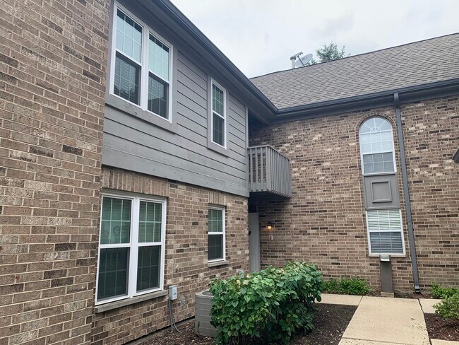 Building Photo - 19 Foxcroft Rd