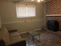 Building Photo - 112 Peabody St