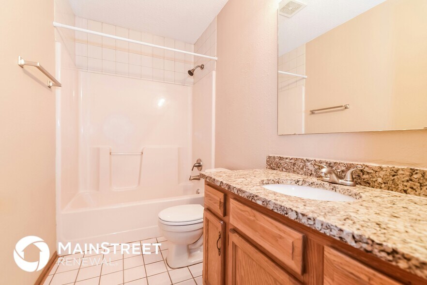 Building Photo - 7485 Grandview Dr