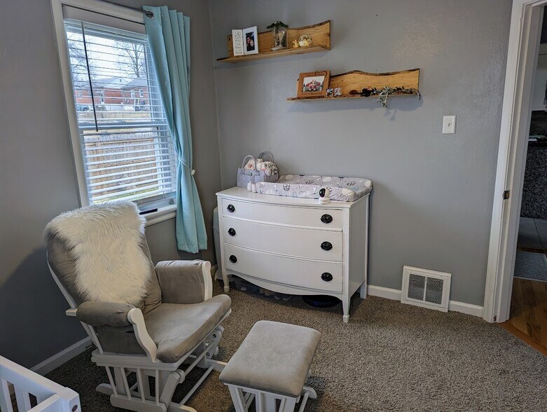 Building Photo - 7417 Morganford Rd