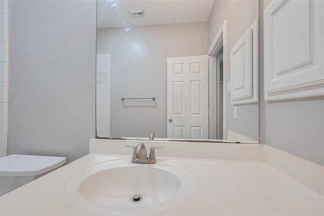 Building Photo - 7130 Harmony Cove