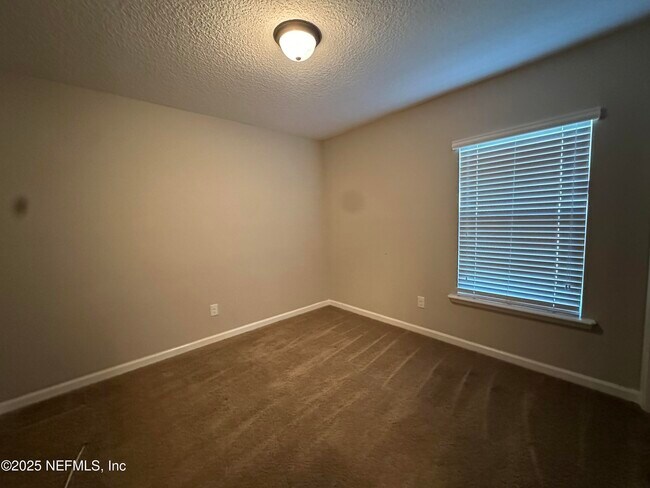 Building Photo - 159 Woodcross Dr