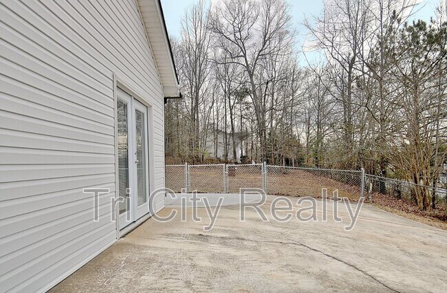 Building Photo - 350 Cobbler Dr