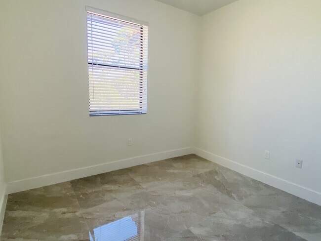 Building Photo - 269 Bella Sol Way