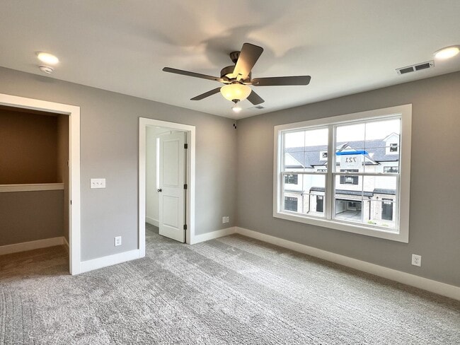 Building Photo - For Lease - 3 Bed, 2.5 Bath, 1515sqft Townhome, Lebanon, TN