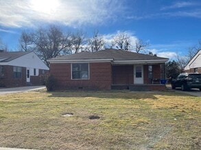Building Photo - 2 BED 1 BATH DUPLEX FOR LEASE