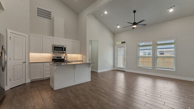 Building Photo - 491 Azurite Rd