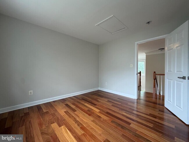 Building Photo - 13353 Horsepen Woods Ln