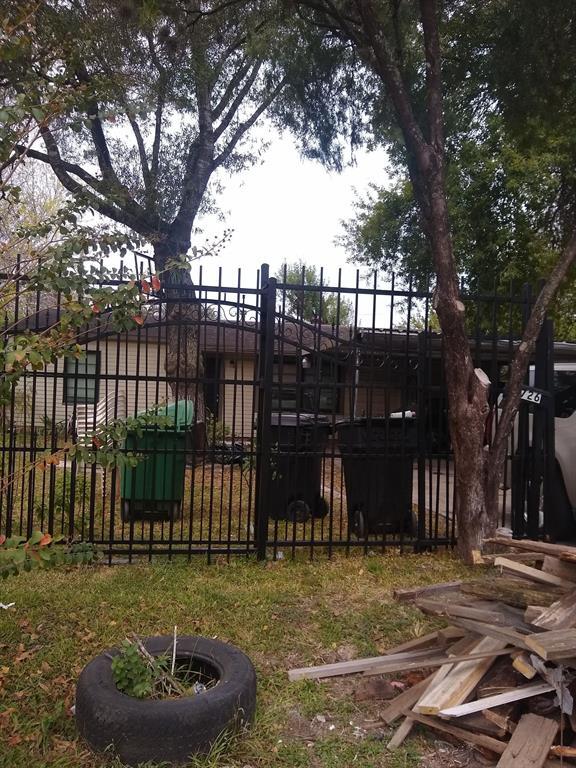 Building Photo - 7726 Darnay Dr