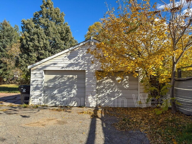 Building Photo - 3515 S 2300 E