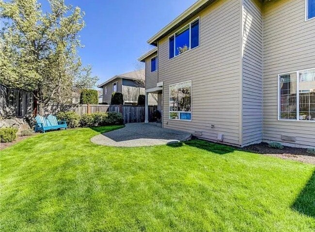 Building Photo - 1311 270th Way SE