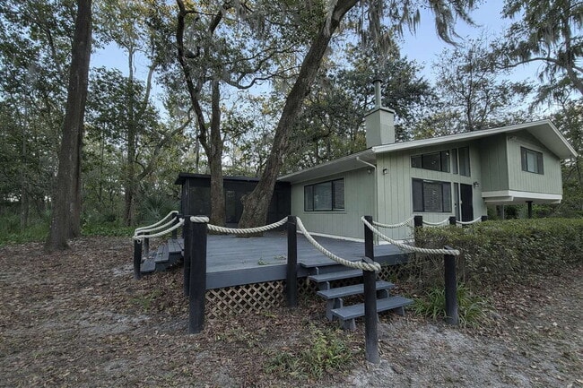 Building Photo - Split-Level Design Perfect for Work-From-Home or Guests