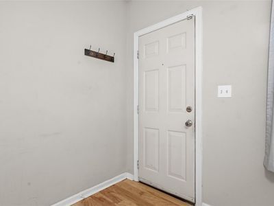 Building Photo - 134 Chesterfield Rd