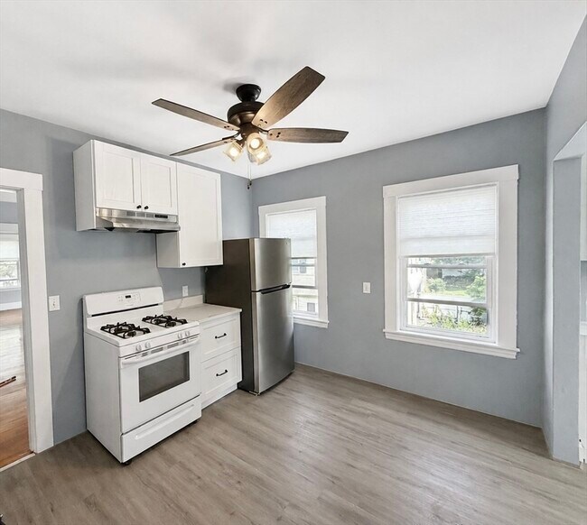 Building Photo - 117 Merrymount Rd