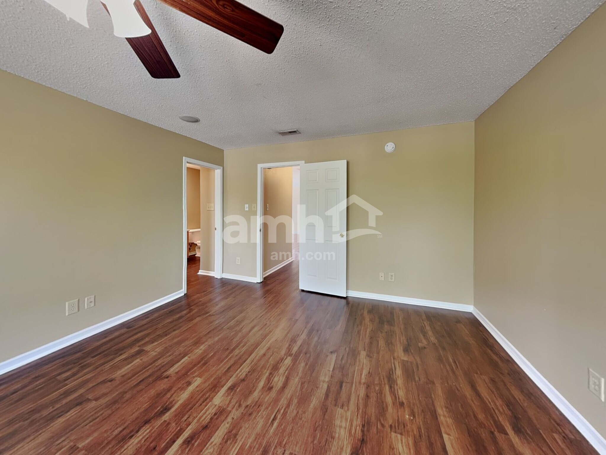 Building Photo - 12115 Maize Dr