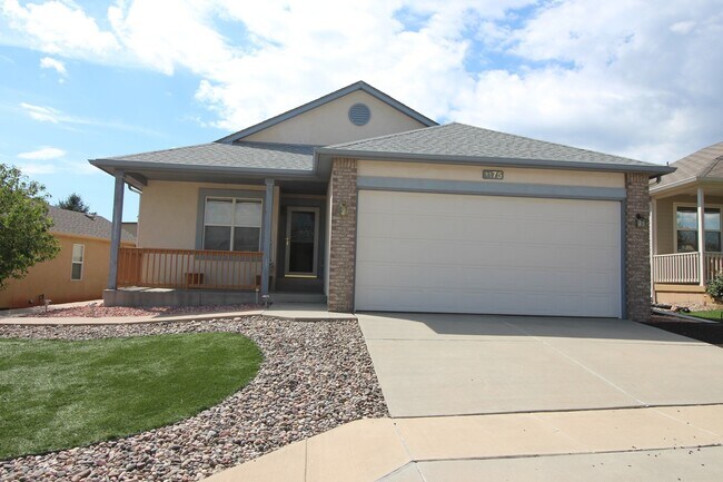 Building Photo - Amazing 5 bedroom home in Desirable Crown Hill Mesa on West Side of town