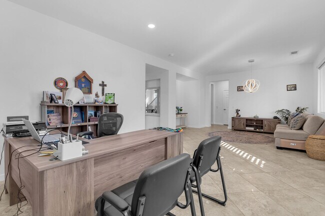 Building Photo - 82540 Lordsburg Dr