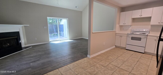 Building Photo - 3427 Westgate Dr