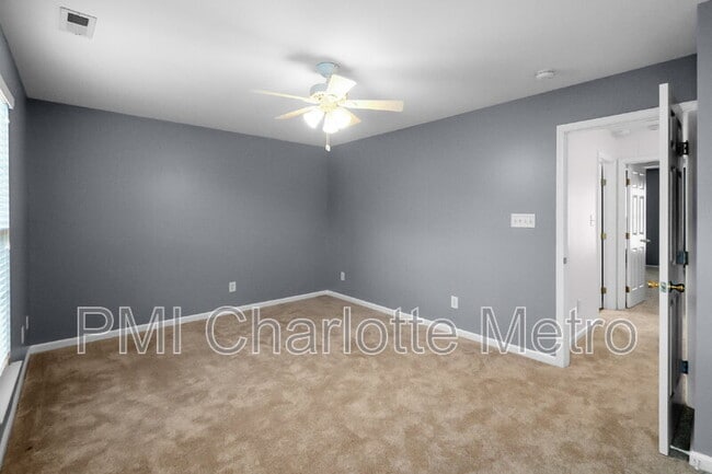 Building Photo - 9707 Mallard Glen Dr