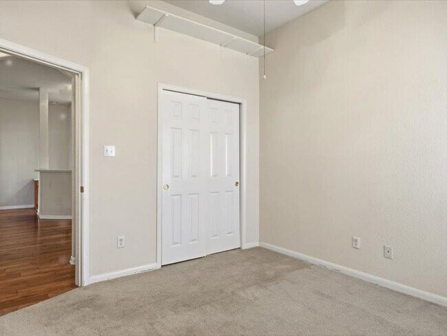 Building Photo - 1500 Ashberry Trail