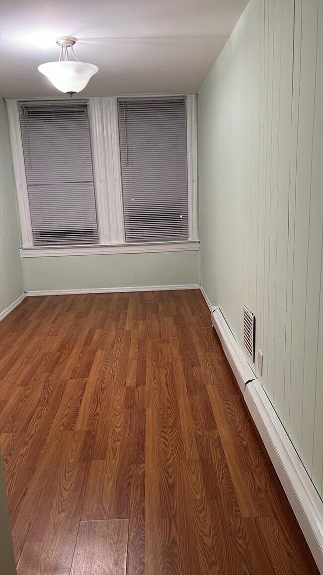 Building Photo - 358 Avenue A
