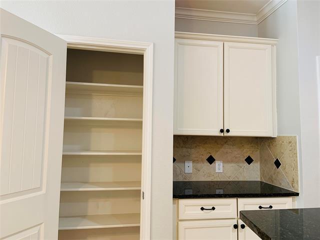 Building Photo - 1020 Texas St