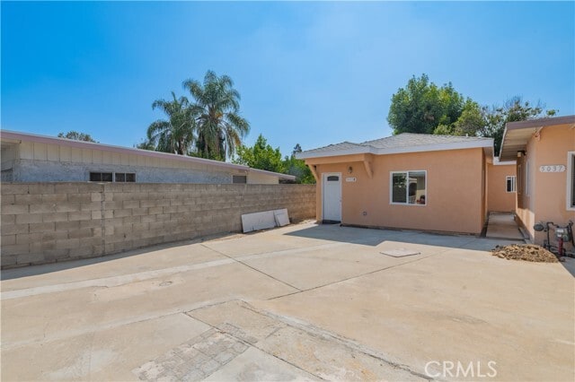 Building Photo - 5033 Sultana Ave