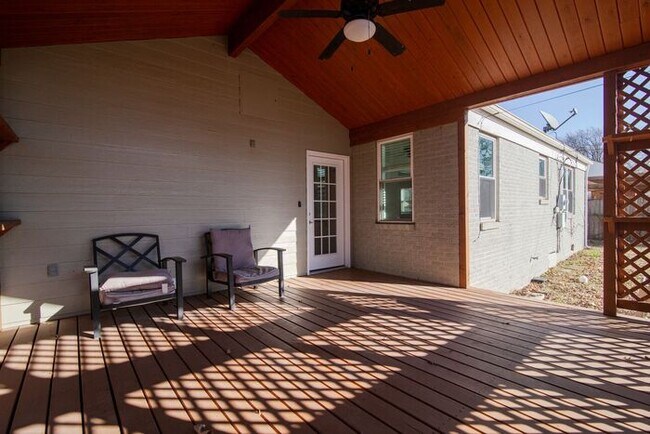 Building Photo - Newly Renovated Brookside Bungalow! PRICE DROP!