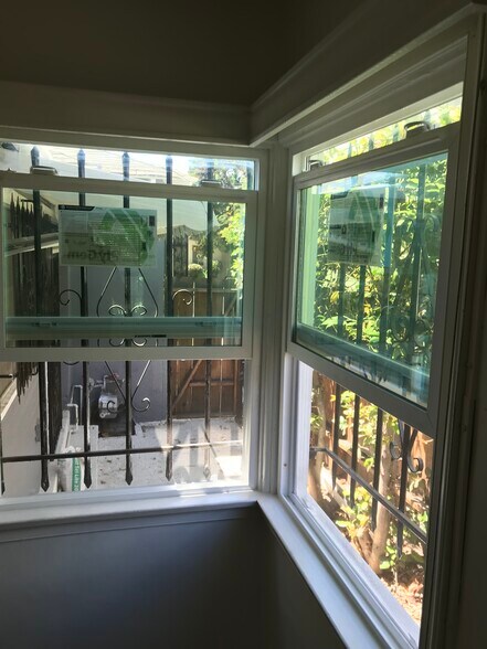 Building Photo - 1803 W 36th St